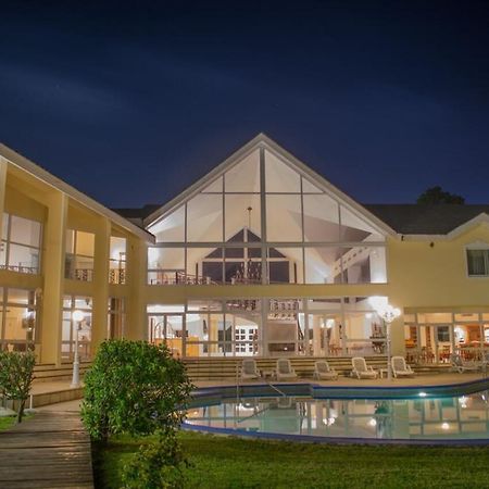 Parque Hotel Jean Clevers Punta del Este Zewnętrze zdjęcie The clubhouse at the Royal Natal Golf Club