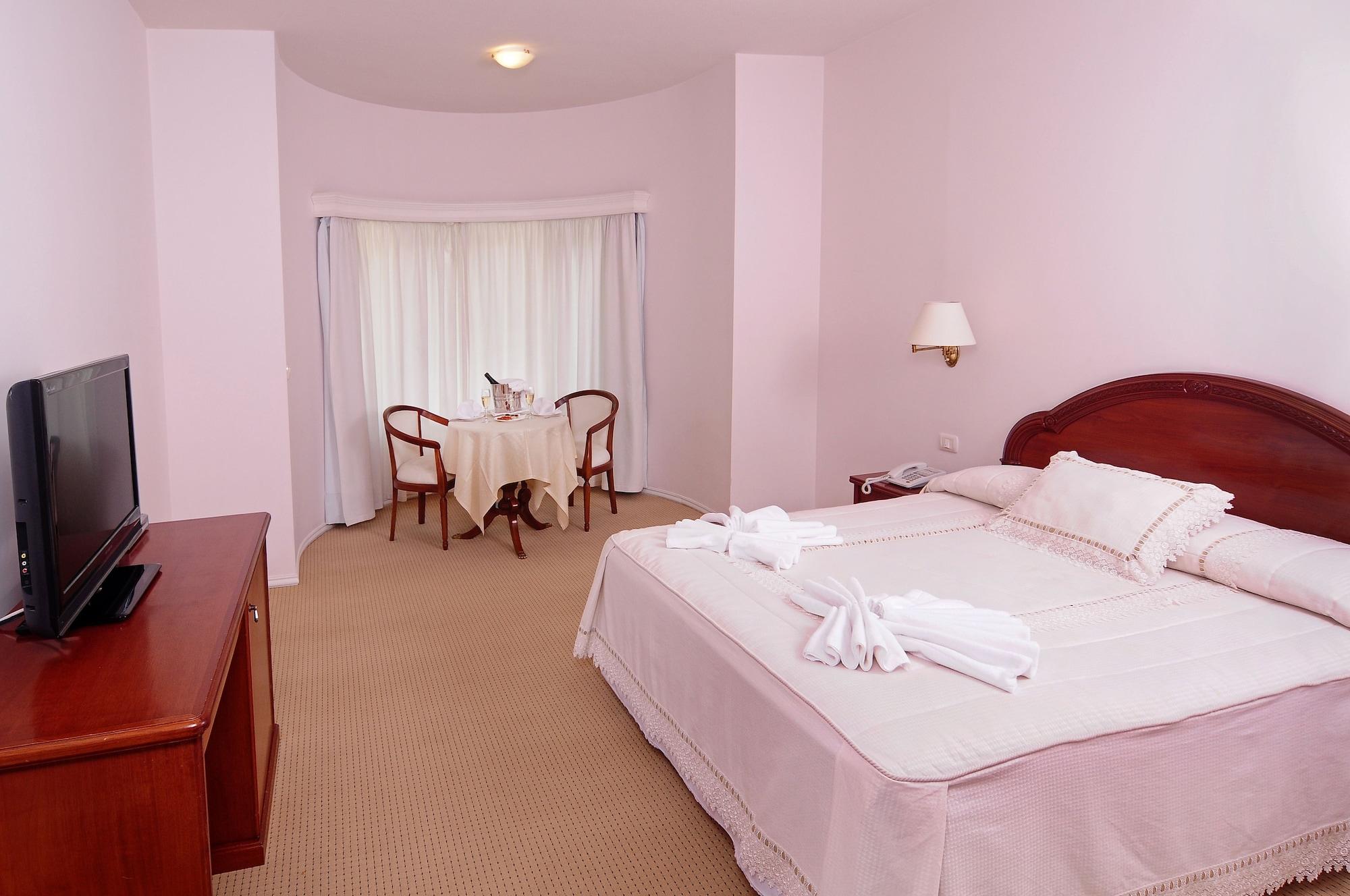 Parque Hotel Jean Clevers Punta del Este Zewnętrze zdjęcie A bedroom in a hotel