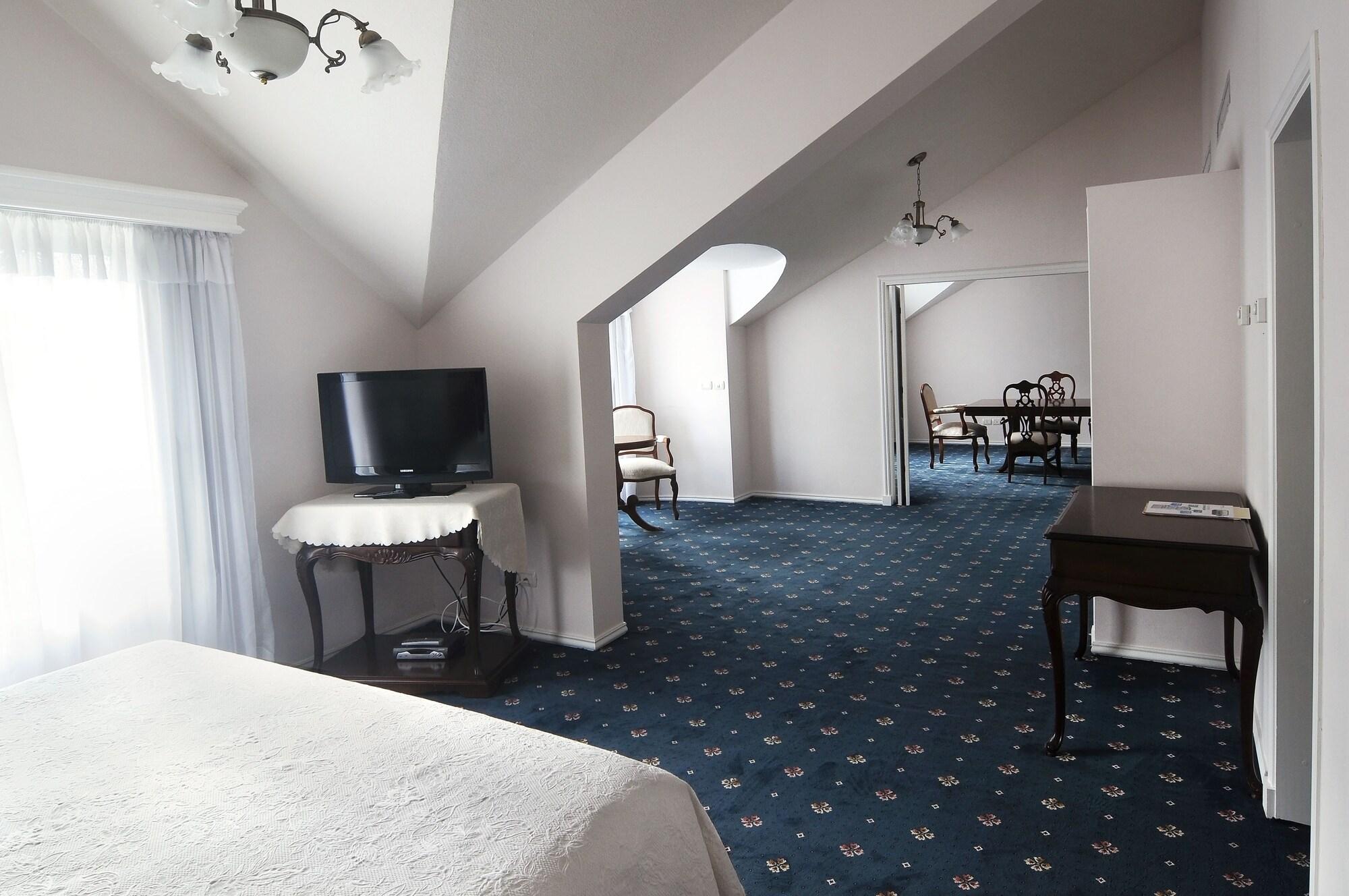 Parque Hotel Jean Clevers Punta del Este Zewnętrze zdjęcie A suite at the hotel