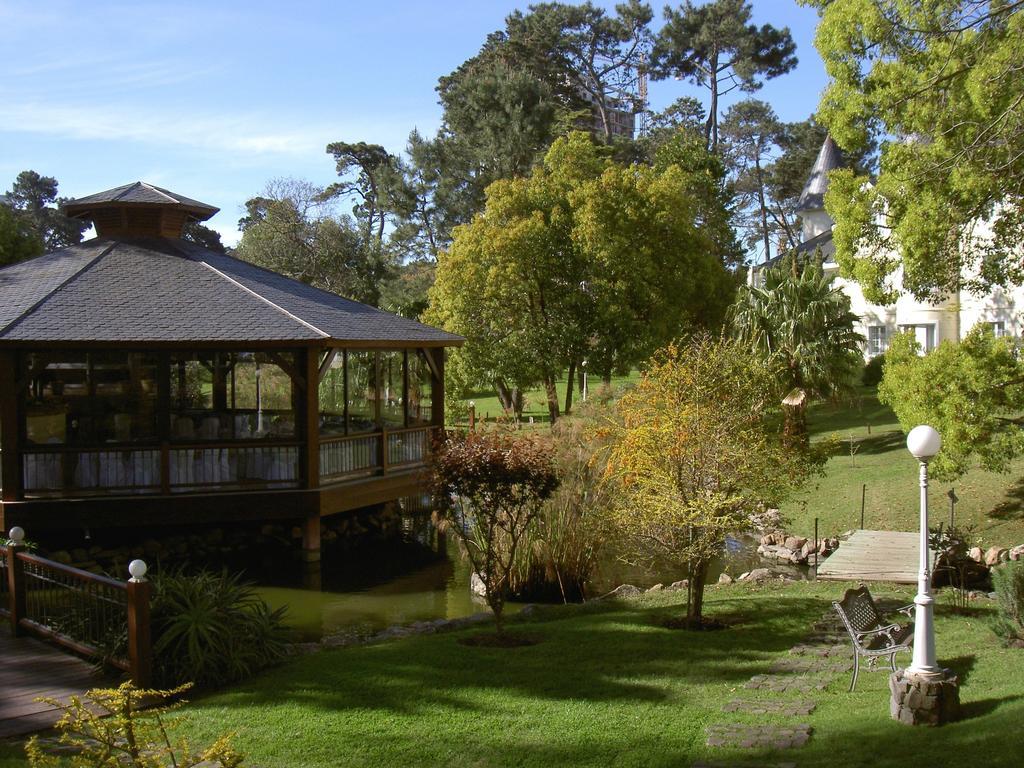 Parque Hotel Jean Clevers Punta del Este Zewnętrze zdjęcie The park of the hotel