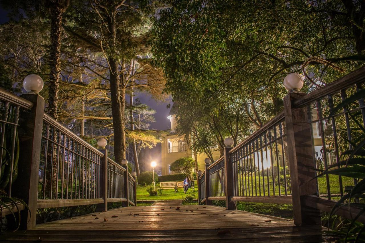 Parque Hotel Jean Clevers Punta del Este Zewnętrze zdjęcie The entrance to the park