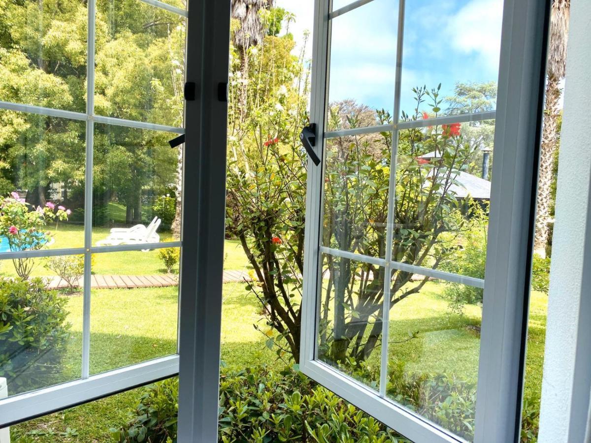 Parque Hotel Jean Clevers Punta del Este Zewnętrze zdjęcie A window with double glazing